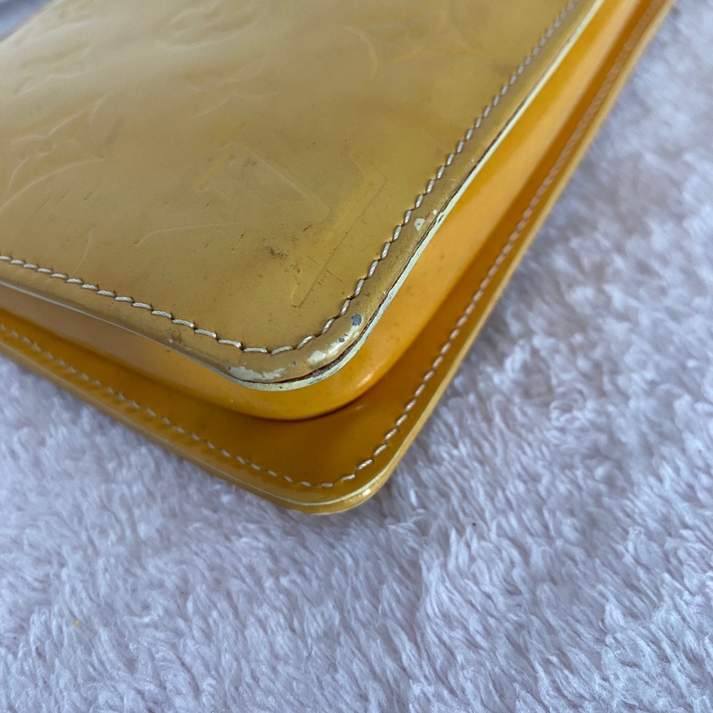 LOUIS VUITTON MONOGRAM VERNIS POCHETTE - Picture 9 of 16